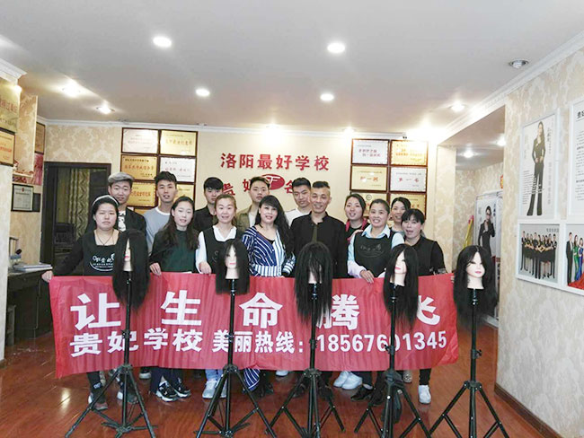 洛阳学化妆有前途吗,男生学化妆有前途吗?